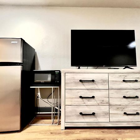 טולסה Economy Inn And Suites מראה חיצוני תמונה