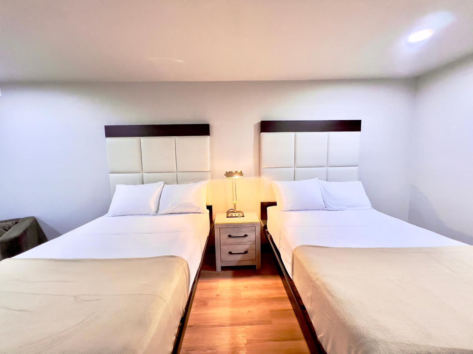 טולסה Economy Inn And Suites מראה חיצוני תמונה